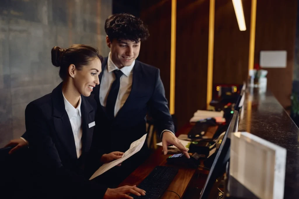 desarrollo de tecnologia con IA para negocios de hoteleria